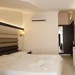 Hotel Maya World 4*