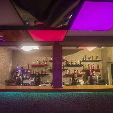 Maya World Szálloda