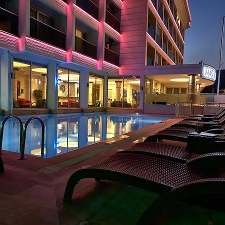 Maya World Szálloda